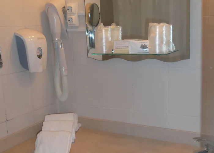 Hotel Promar Eco & Maceira (Lisbon)